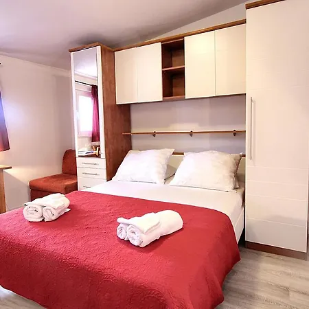 Gloria Appartement *
